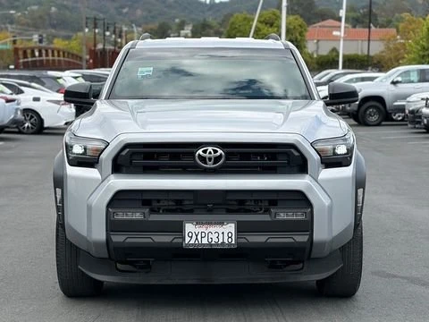 2025 Toyota 4Runner 6th Gen - Image 2 of 5