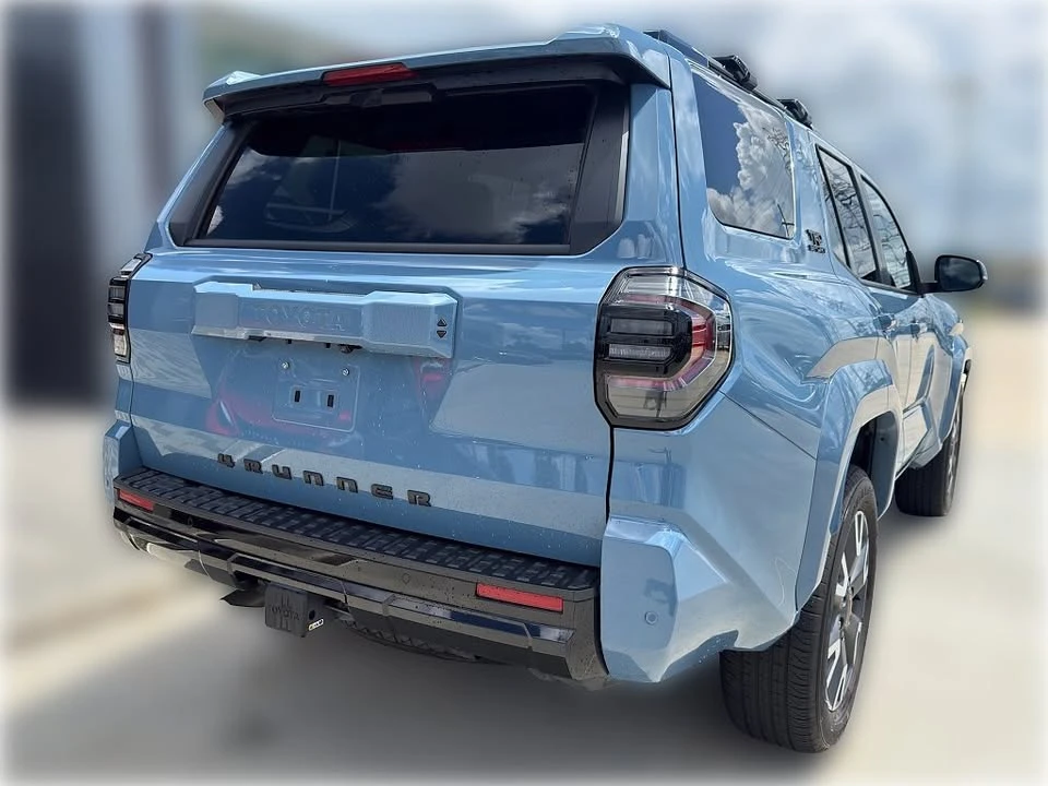 2025 Toyota 4Runner 6th Gen - Image 7 of 13