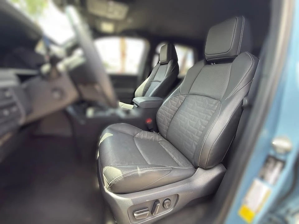 2025 Toyota 4Runner 6th Gen - Image 9 of 13