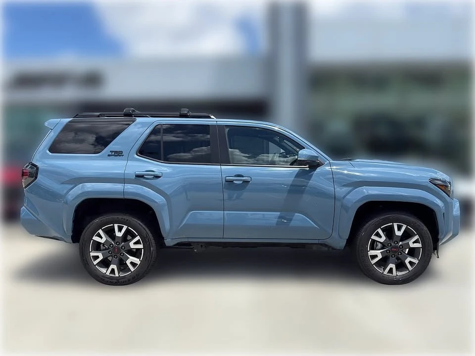 2025 Toyota 4Runner 6th Gen - Image 8 of 13