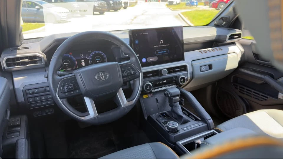 2025 Toyota 4Runner 6th Gen - Image 12 of 14