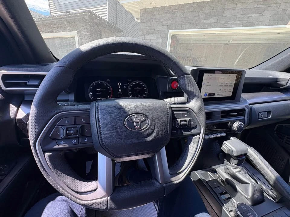 2025 Toyota 4Runner 6th Gen - Image 17 of 20