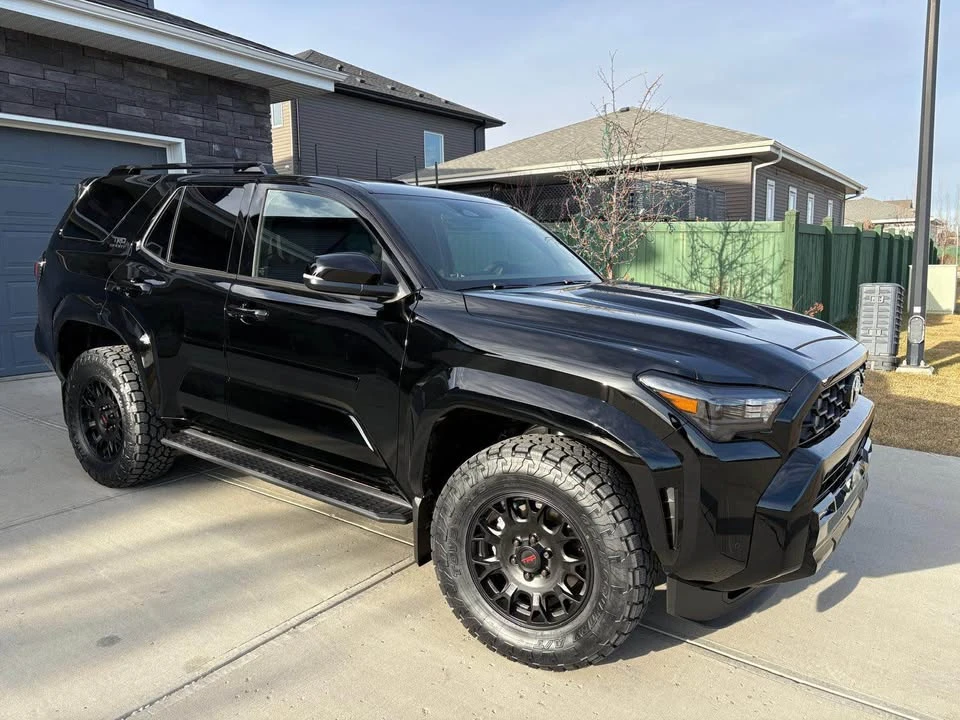 2025 Toyota 4Runner 6th Gen - Image 3 of 20