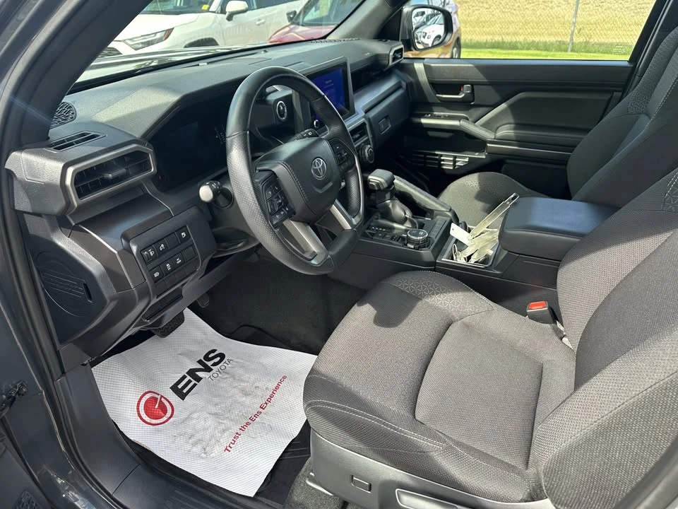 2025 Toyota 4Runner 6th Gen - Image 13 of 17