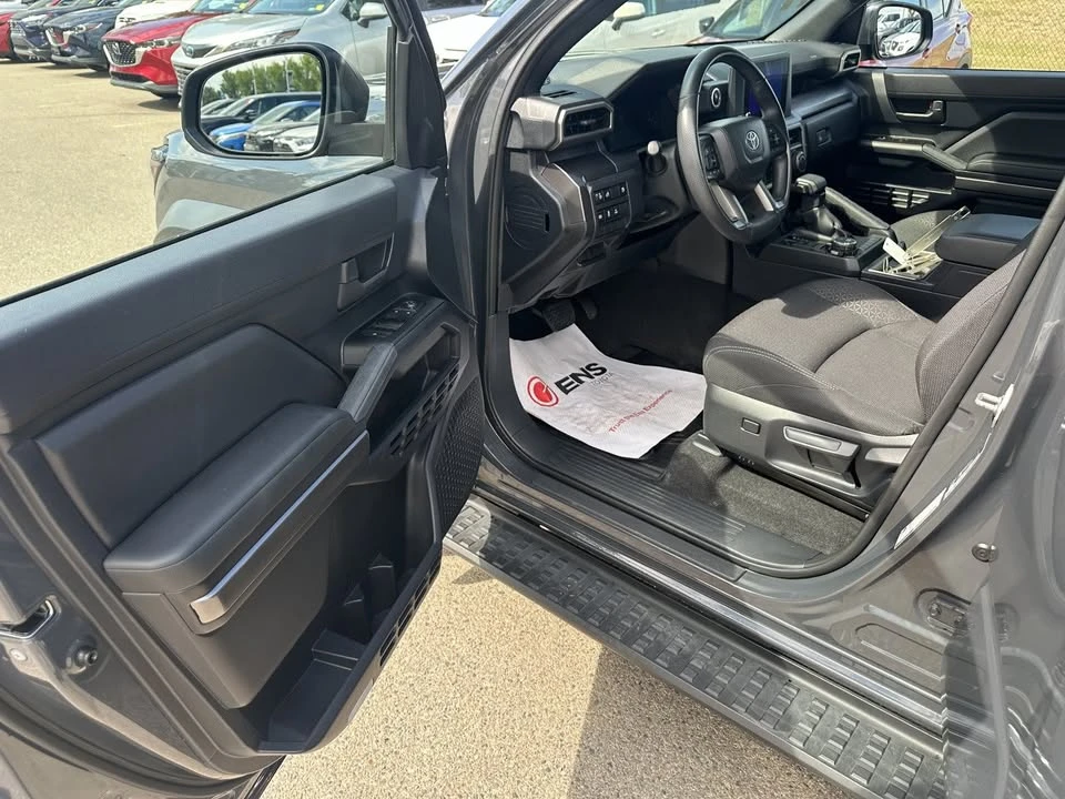 2025 Toyota 4Runner 6th Gen - Image 12 of 17