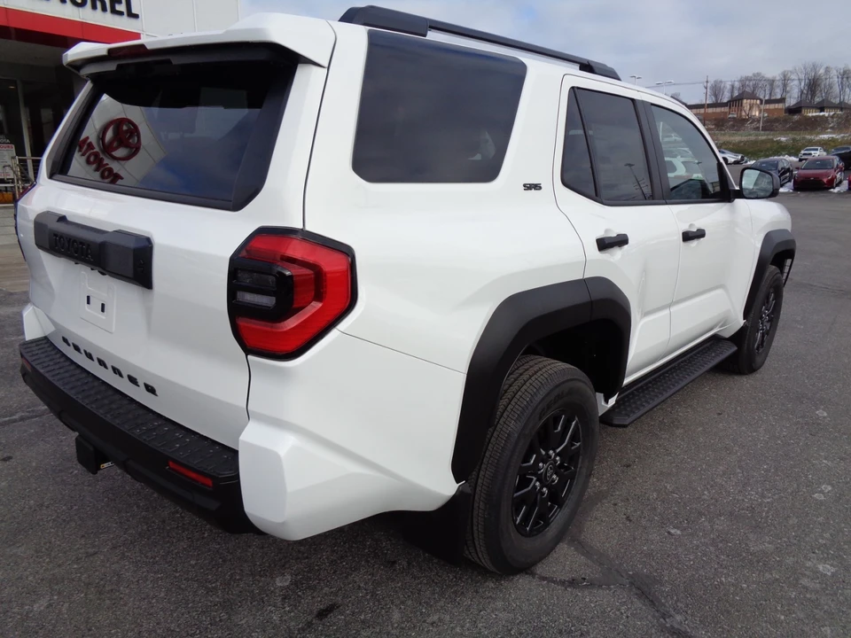 2025 Toyota 4Runner 6th Gen - Image 4 of 21