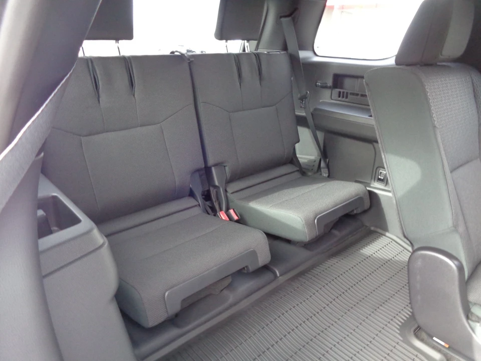 2025 Toyota 4Runner 6th Gen - Image 18 of 21