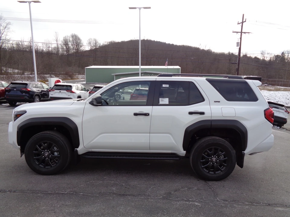 2025 Toyota 4Runner 6th Gen - Image 7 of 21