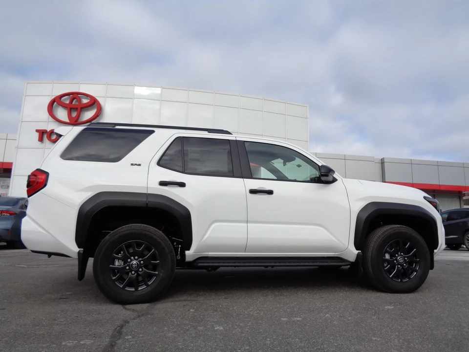 2025 Toyota 4Runner 6th Gen - Image 3 of 21