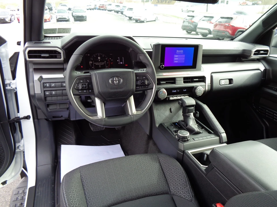 2025 Toyota 4Runner 6th Gen - Image 15 of 21