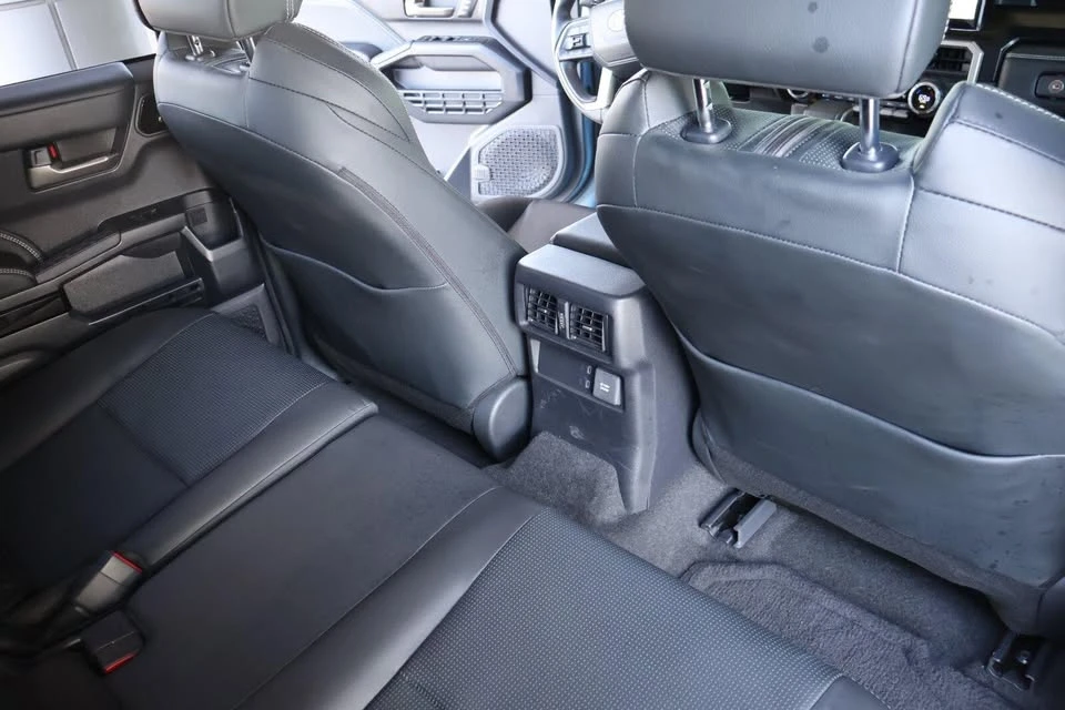 2025 Toyota 4Runner 6th Gen - Image 13 of 20