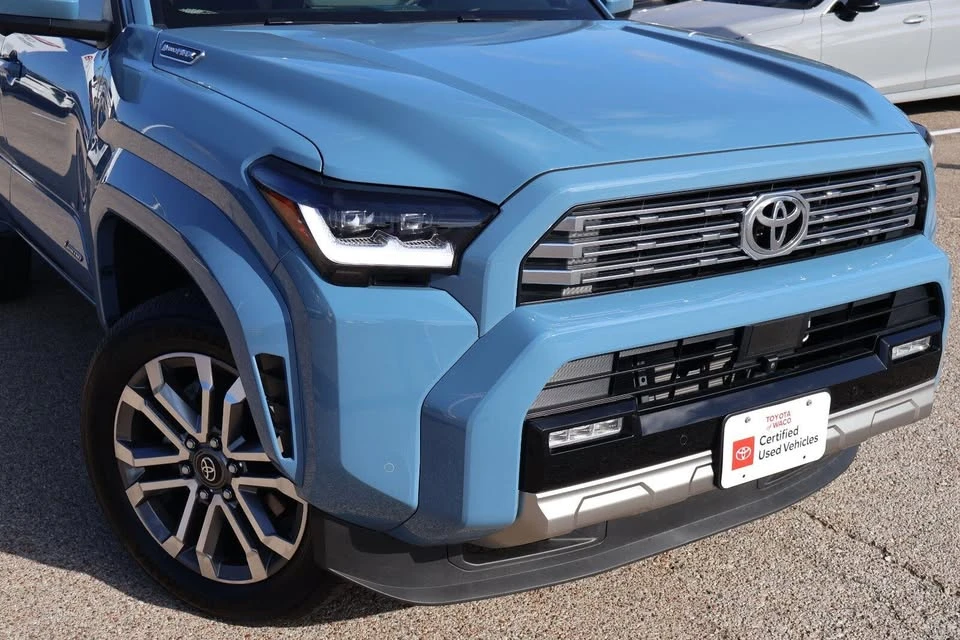 2025 Toyota 4Runner 6th Gen - Image 6 of 20