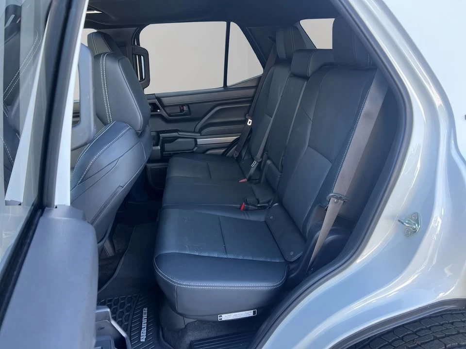 2025 Toyota 4Runner 6th Gen - Image 18 of 18