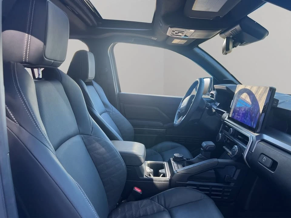 2025 Toyota 4Runner 6th Gen - Image 17 of 18