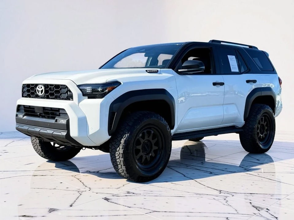 2025 Toyota 4Runner 6th Gen - Image 3 of 9