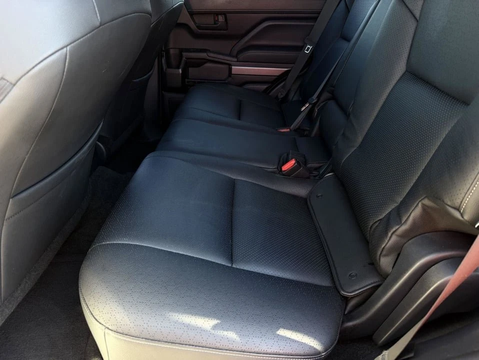2025 Toyota 4Runner 6th Gen - Image 7 of 9