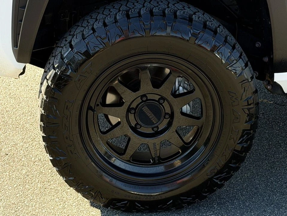 2025 Toyota 4Runner 6th Gen - Image 4 of 9