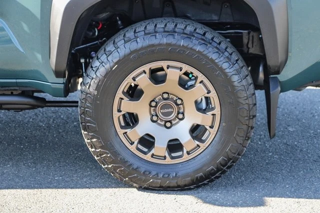 2025 Toyota 4Runner 6th Gen - Image 10 of 12