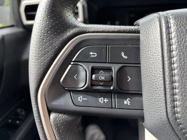 2025 Toyota 4Runner 6th Gen - Image 13 of 16