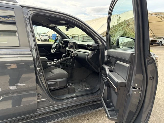 2025 Toyota 4Runner 6th Gen - Image 11 of 16