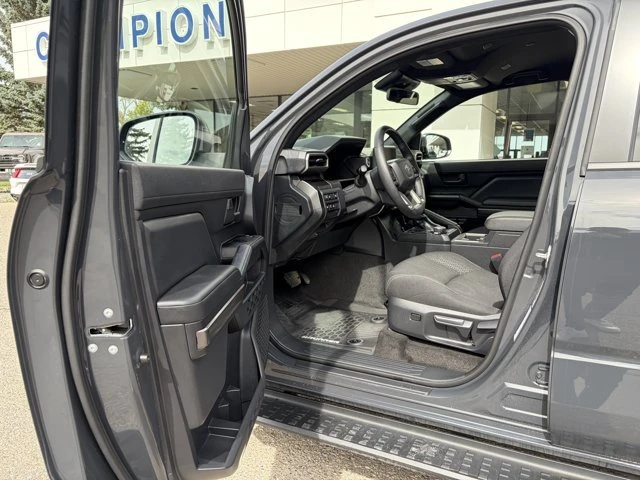 2025 Toyota 4Runner 6th Gen - Image 9 of 16