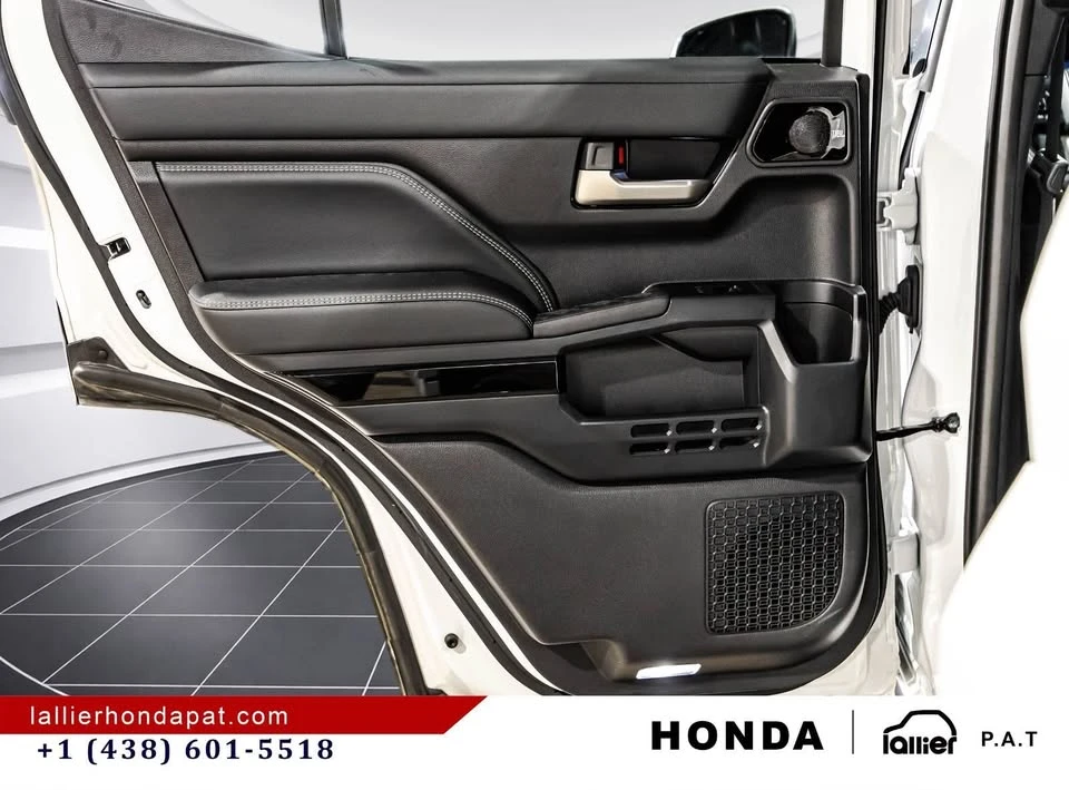 2025 Toyota 4Runner 6th Gen - Image 12 of 20