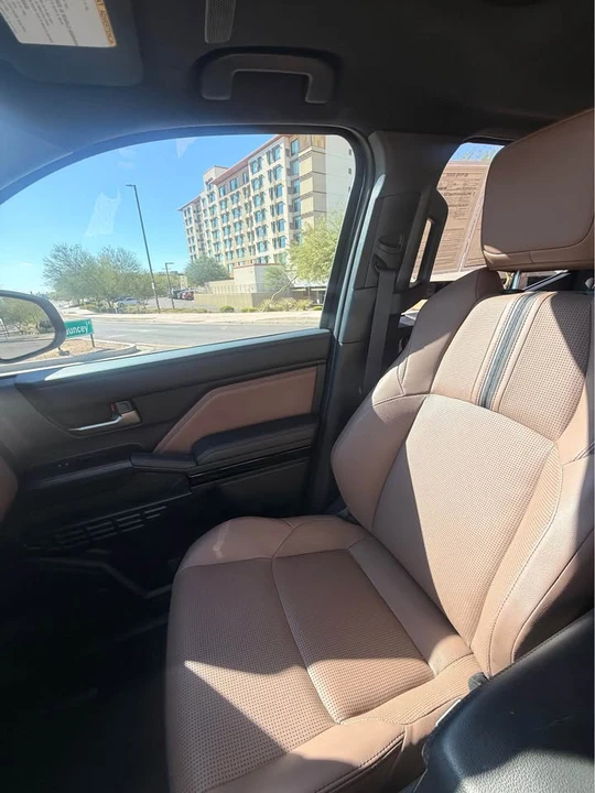2025 Toyota 4Runner 6th Gen - Image 7 of 12