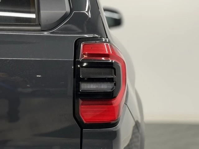 2025 Toyota 4Runner 6th Gen - Image 7 of 12