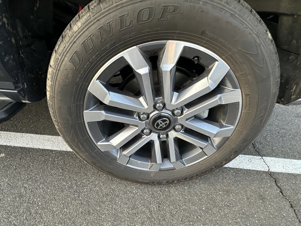 2025 Toyota 4Runner 6th Gen - Image 9 of 12