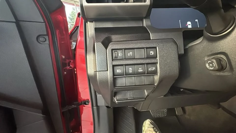 2025 Toyota 4Runner 6th Gen - Image 15 of 20