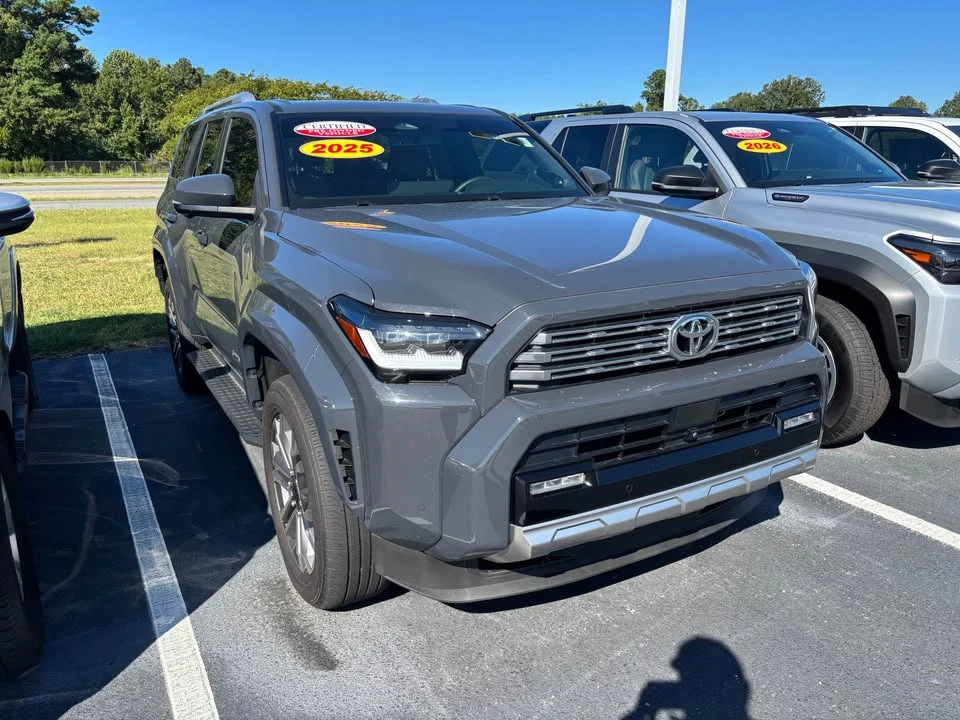 2025 Toyota 4Runner 6th Gen - Image 2 of 7