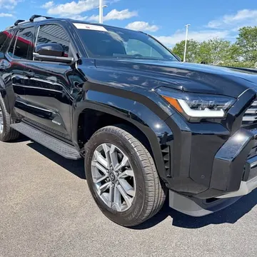 2025 Toyota 4Runner Limited Sport Utility 4D