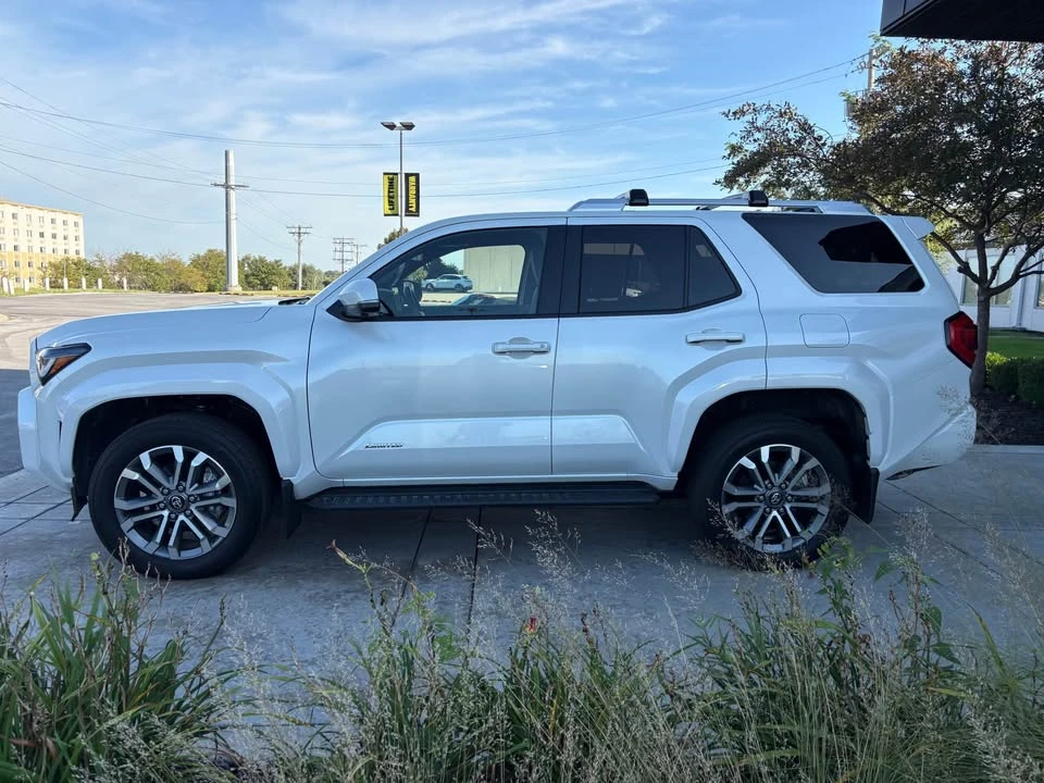 2025 Toyota 4Runner 6th Gen - Image 4 of 6