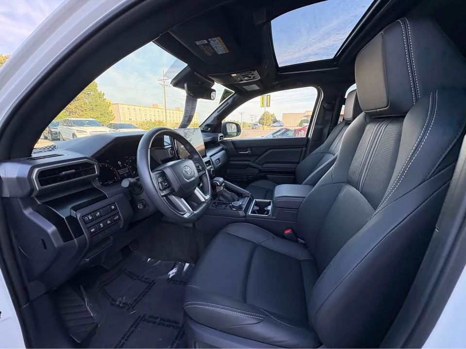 2025 Toyota 4Runner 6th Gen - Image 5 of 6