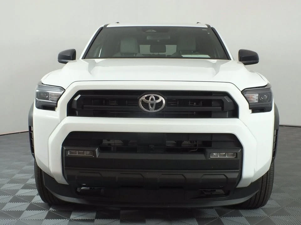 2025 Toyota 4Runner 6th Gen - Image 9 of 20