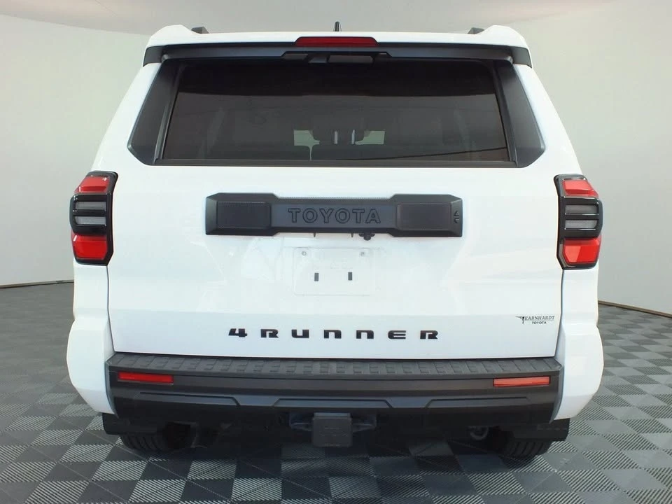2025 Toyota 4Runner 6th Gen - Image 5 of 20