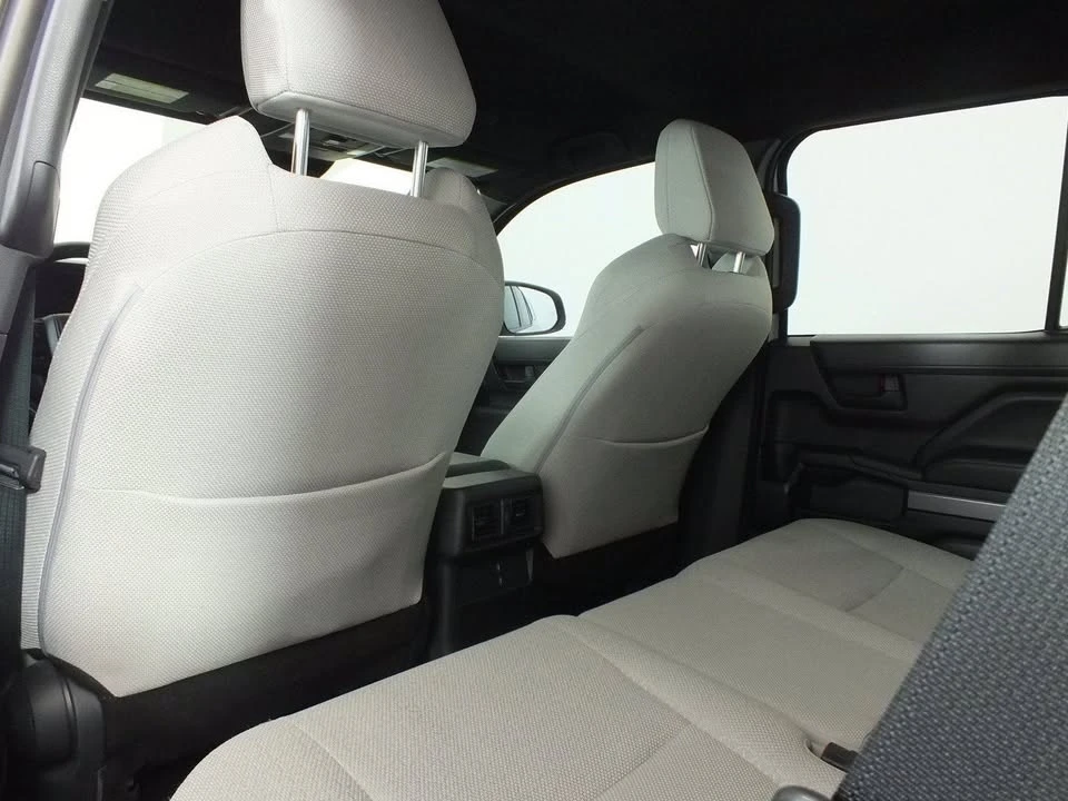 2025 Toyota 4Runner 6th Gen - Image 18 of 20