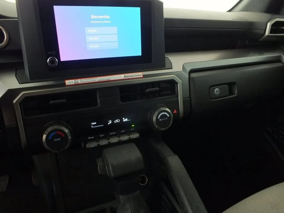 2025 Toyota 4Runner 6th Gen - Image 14 of 20