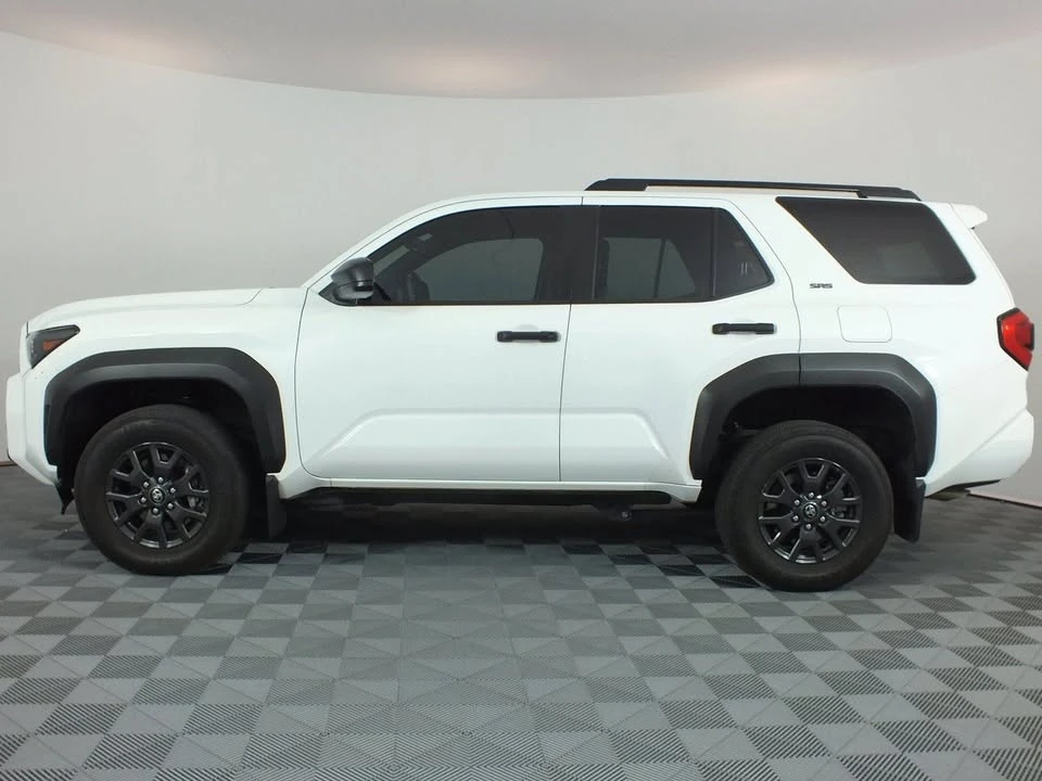 2025 Toyota 4Runner 6th Gen - Image 3 of 20