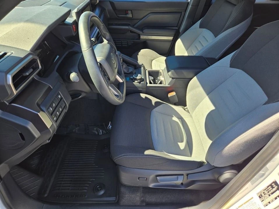2025 Toyota 4Runner 6th Gen - Image 8 of 20