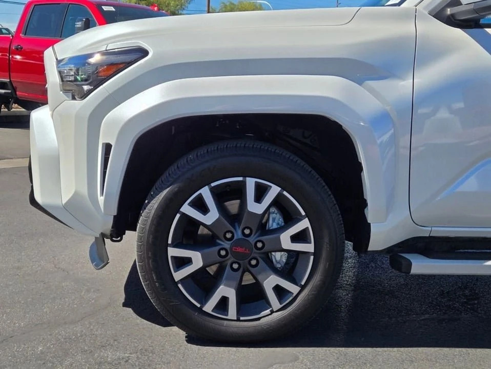 2025 Toyota 4Runner 6th Gen - Image 7 of 20