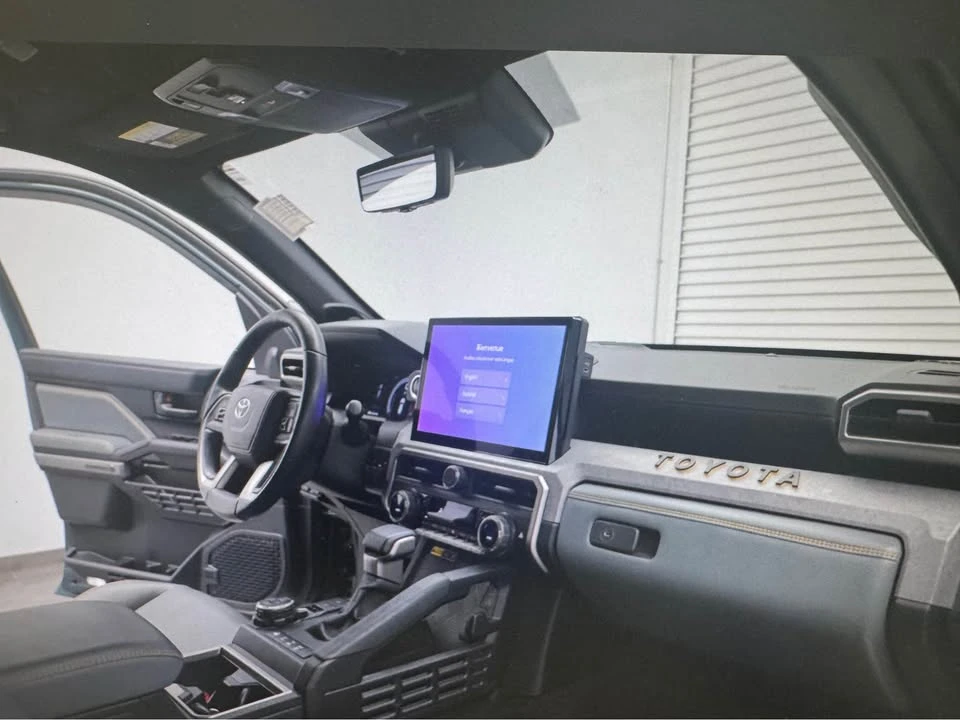 2025 Toyota 4Runner 6th Gen - Image 5 of 8