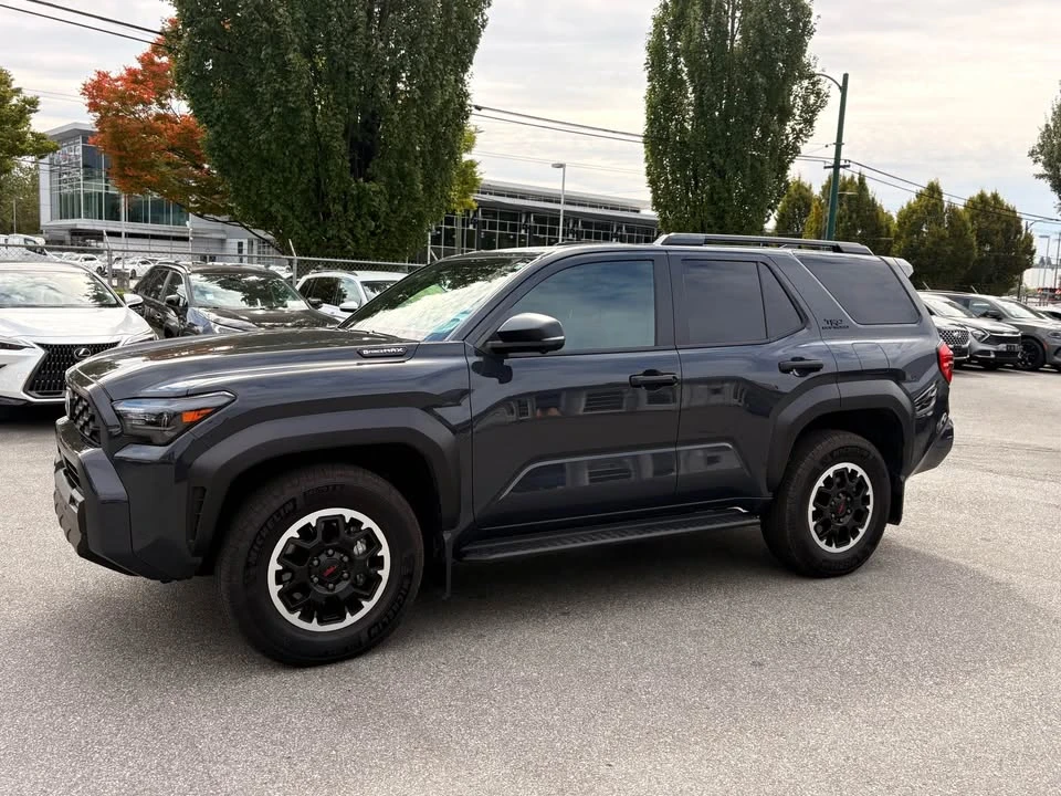 2025 Toyota 4Runner 6th Gen - Image 4 of 9