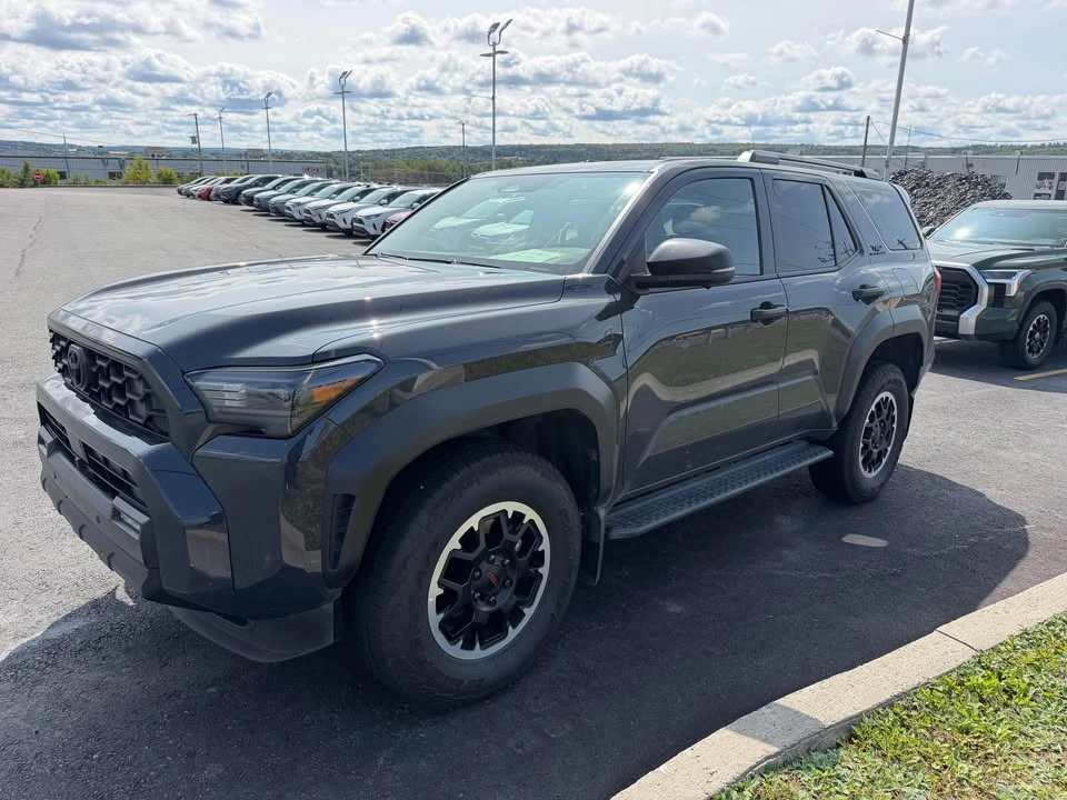 2025 Toyota 4Runner 6th Gen - Image 5 of 5