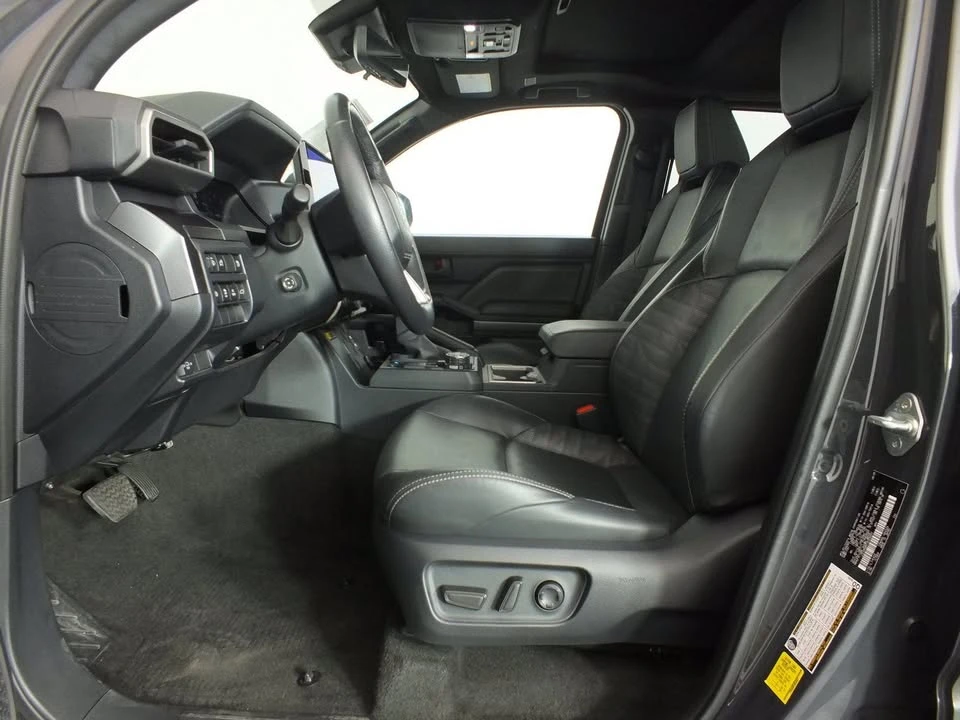 2025 Toyota 4Runner 6th Gen - Image 19 of 20