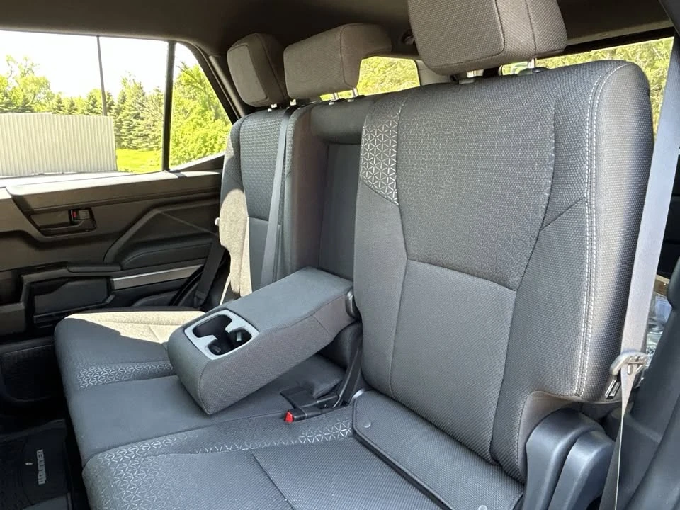 2025 Toyota 4Runner 6th Gen - Image 16 of 20