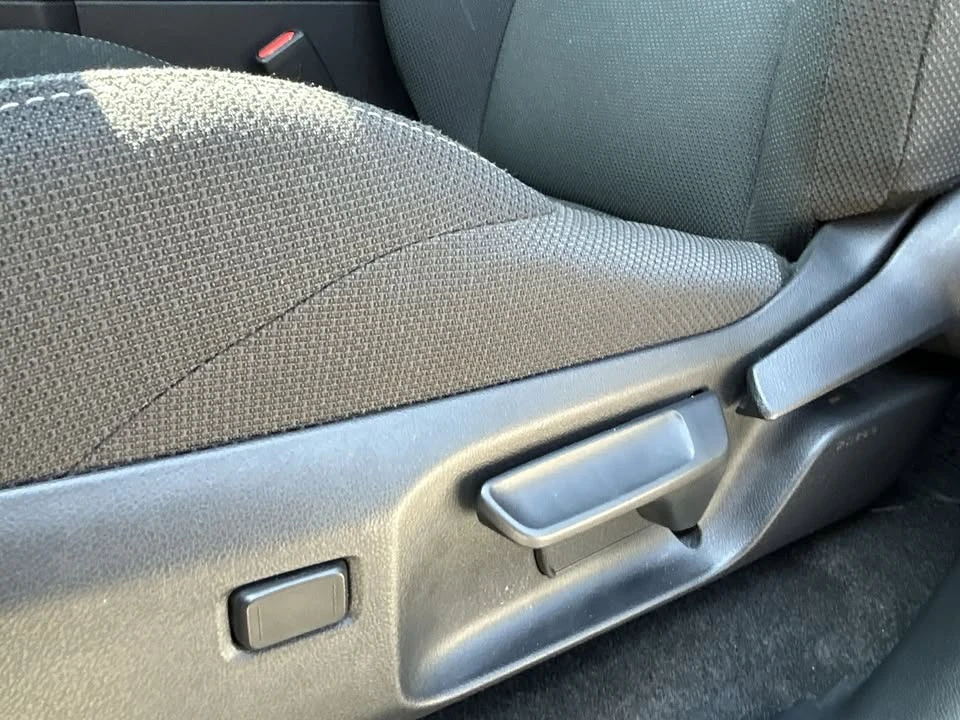 2025 Toyota 4Runner 6th Gen - Image 13 of 20