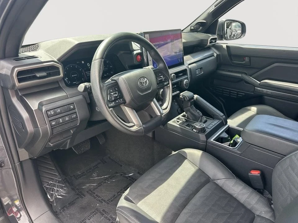 2025 Toyota 4Runner 6th Gen - Image 9 of 20