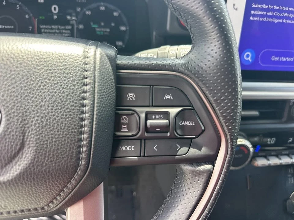 2025 Toyota 4Runner 6th Gen - Image 12 of 20