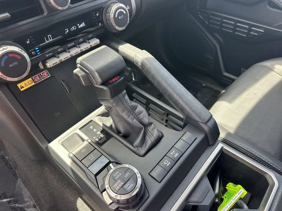 2025 Toyota 4Runner 6th Gen - Image 18 of 20